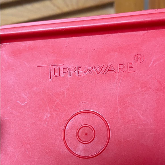 Vintage Tupperware Food Storage Container - Picture 2 of 15